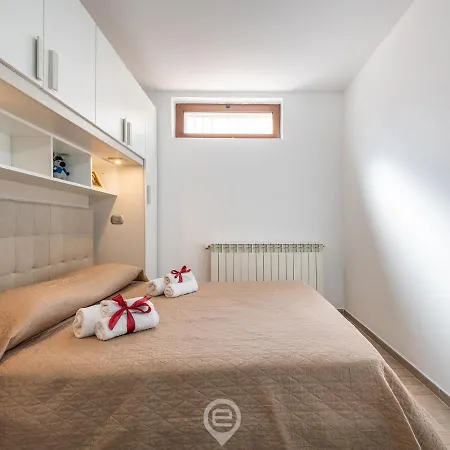 Monica - Scirocco Iglesias