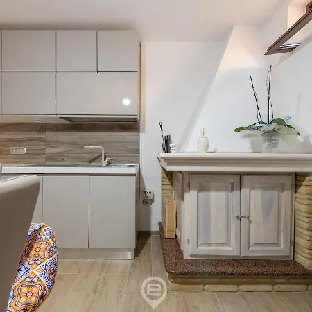 Monica - Scirocco Lejlighed *