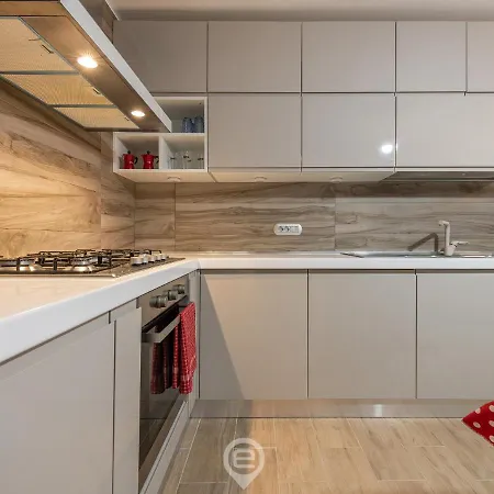 Monica - Scirocco Lejlighed Iglesias